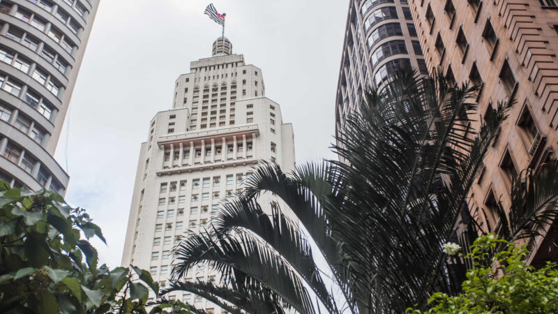 MASSA DE AR FRIO PROVOCA QUEDA DE TEMPERATURA EM SÃO PAULO NESTA QUARTA (24)