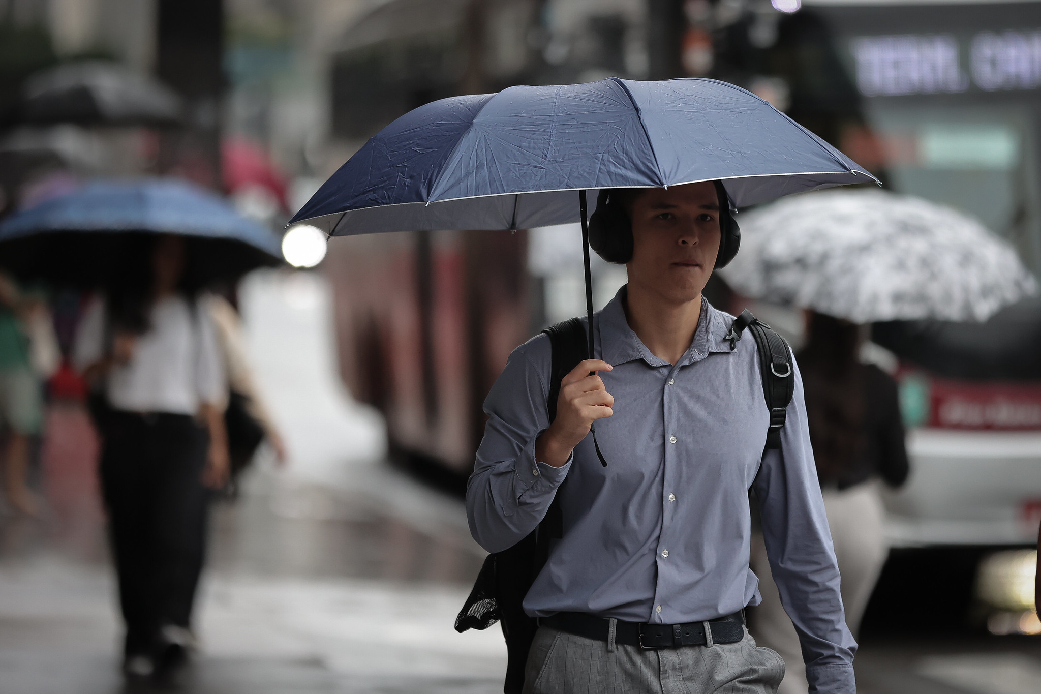 SÃO PAULO REGISTRA CALOR HISTÓRICO E ALERTA PARA TEMPORAIS COM CHEGADA DE FRENTE FRIA