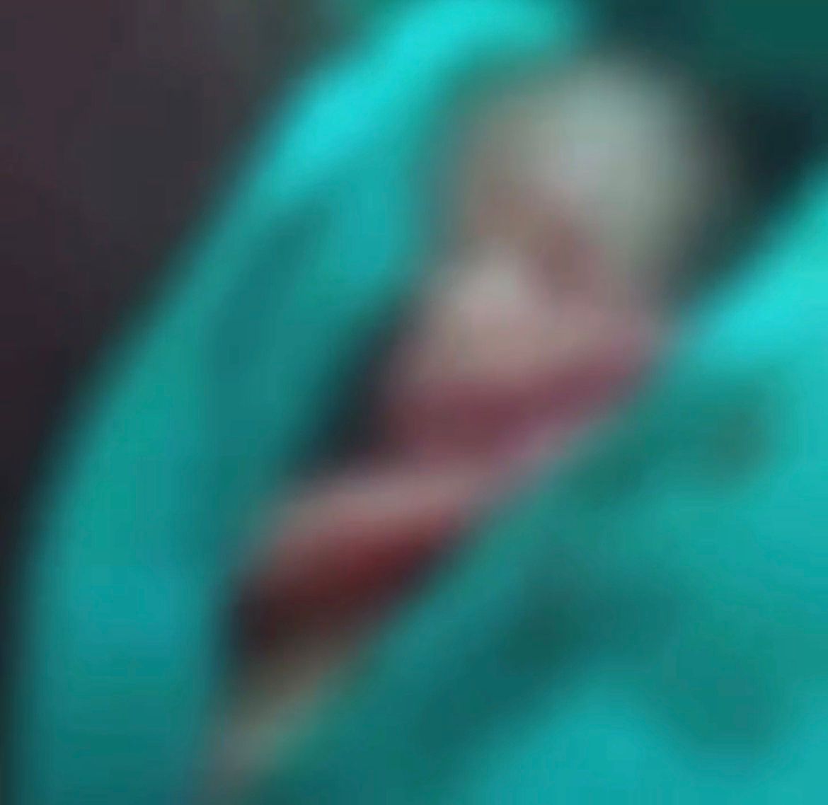 BEBÊ DADO COMO MORTO É ENCONTRADO VIVO EM CAIXÃO, MAS MORRE HORAS DEPOIS NO ACRE