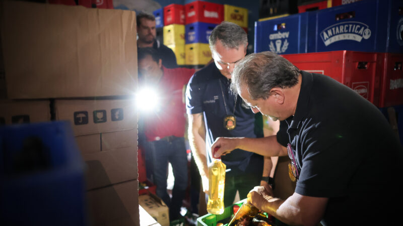 JUSTIÇA AUTORIZA DESTRUIÇÃO DE 100 MIL VASILHAMES APREENDIDOS EM INVESTIGAÇÃO SOBRE BEBIDAS ADULTERADAS