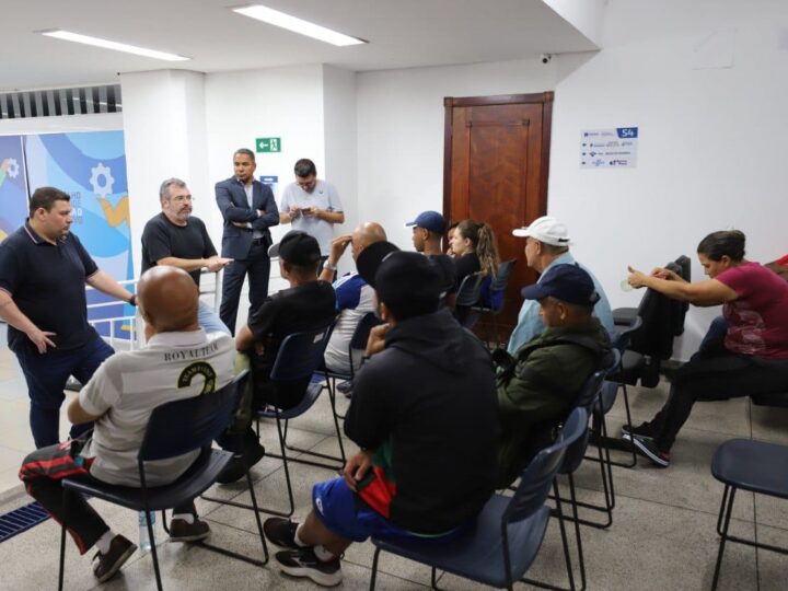 DIADEMA INICIA ENTREGA DE NOVAS LICENÇAS E REORGANIZA O TRABALHO DOS AMBULANTES NO CENTRO
