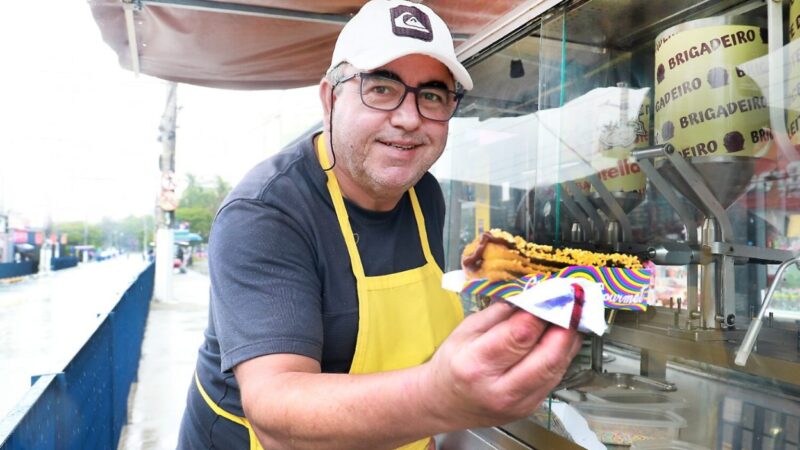 AMBULANTES DE ALIMENTAÇÃO VOLTAM À AVENIDA ANTÔNIO PIRANGA APÓS REGULARIZAÇÃO EM DIADEMA