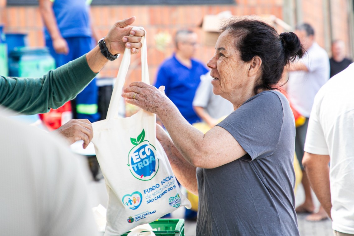 ECOTROCA DE SÃO CAETANO ATINGE 9,6 TONELADAS DE ALIMENTOS DOADOS EM 2025