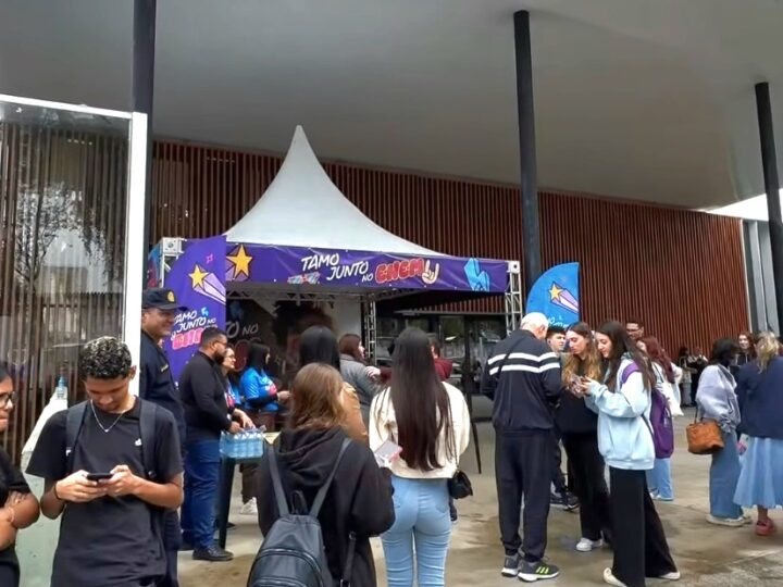 “TAMO JUNTO NO ENEM”: SÃO BERNARDO OFERECE TRANSPORTE GRATUITO E KITS DE APOIO NO 1º DIA DE PROVAS