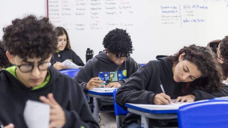 SEDUC-SP INICIA APLICAÇÃO DO PROVÃO PAULISTA SERIADO PARA ESTUDANTES DA 3ª SÉRIE DO ENSINO MÉDIO