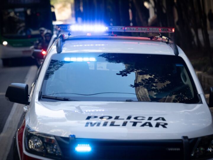 PM DESARTICULA DEPÓSITO DE CARGAS ROUBADAS E PRENDE TRÊS NA ZONA NORTE DE SÃO PAULO