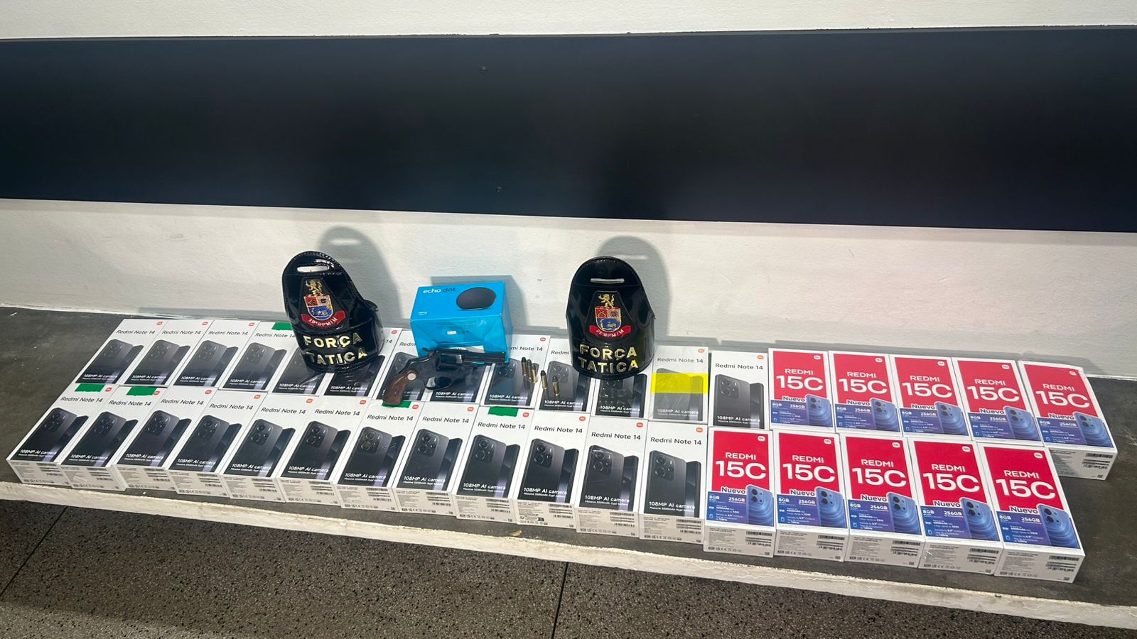 PERSEGUIÇÃO E PRISÃO: PM RECUPERA 35 CELULARES ROUBADOS DE LOJA NO CENTRO DE SÃO PAULO