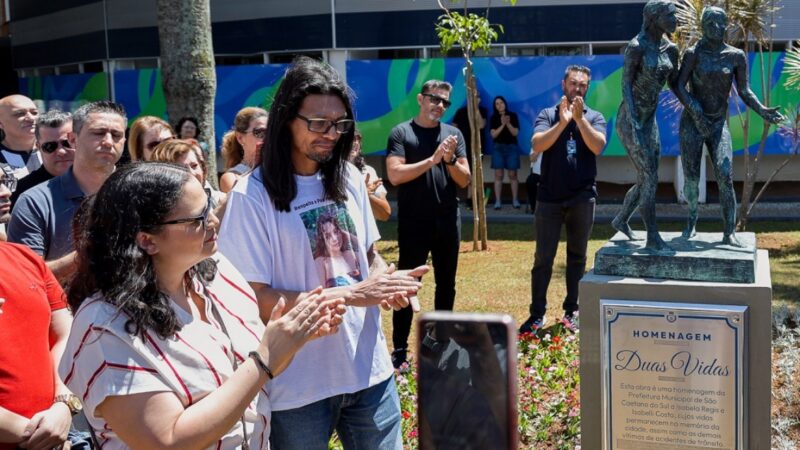 SÃO CAETANO ENTREGA ESCULTURA “DUAS VIDAS” E LANÇA CAMPANHA DE SEGURANÇA NO TRÂNSITO