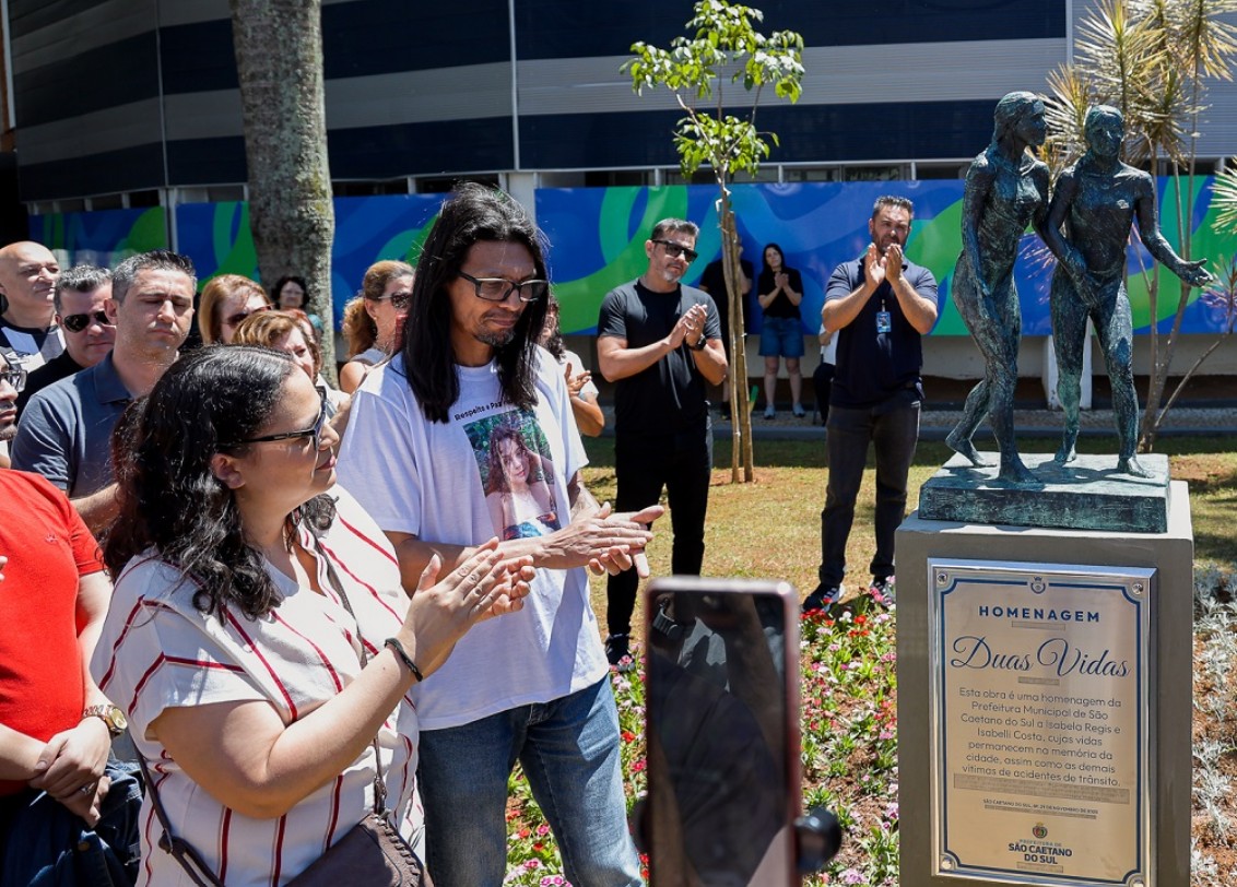 SÃO CAETANO ENTREGA ESCULTURA “DUAS VIDAS” E LANÇA CAMPANHA DE SEGURANÇA NO TRÂNSITO