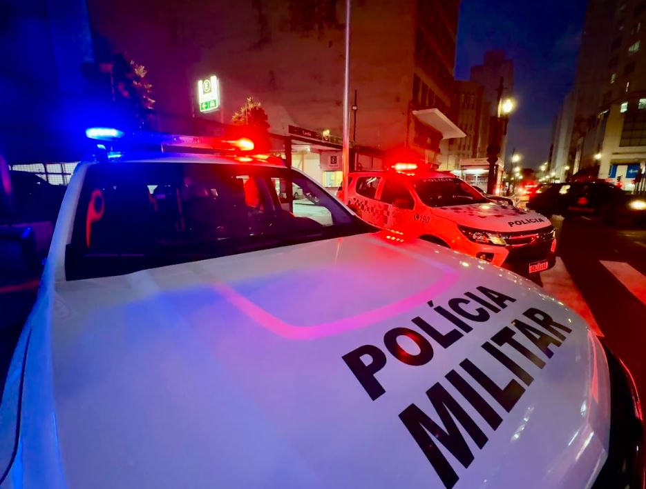 POLÍCIA MILITAR PRENDE DOIS HOMENS APÓS TENTATIVA DE ROUBO A FARMÁCIA NO BROOKLIN