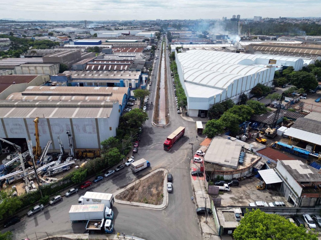 PREFEITURA DE GUARULHOS ENTREGA OBRAS DE CANALIZAÇÃO DO CÓRREGO PANAMBI EM CUMBICA