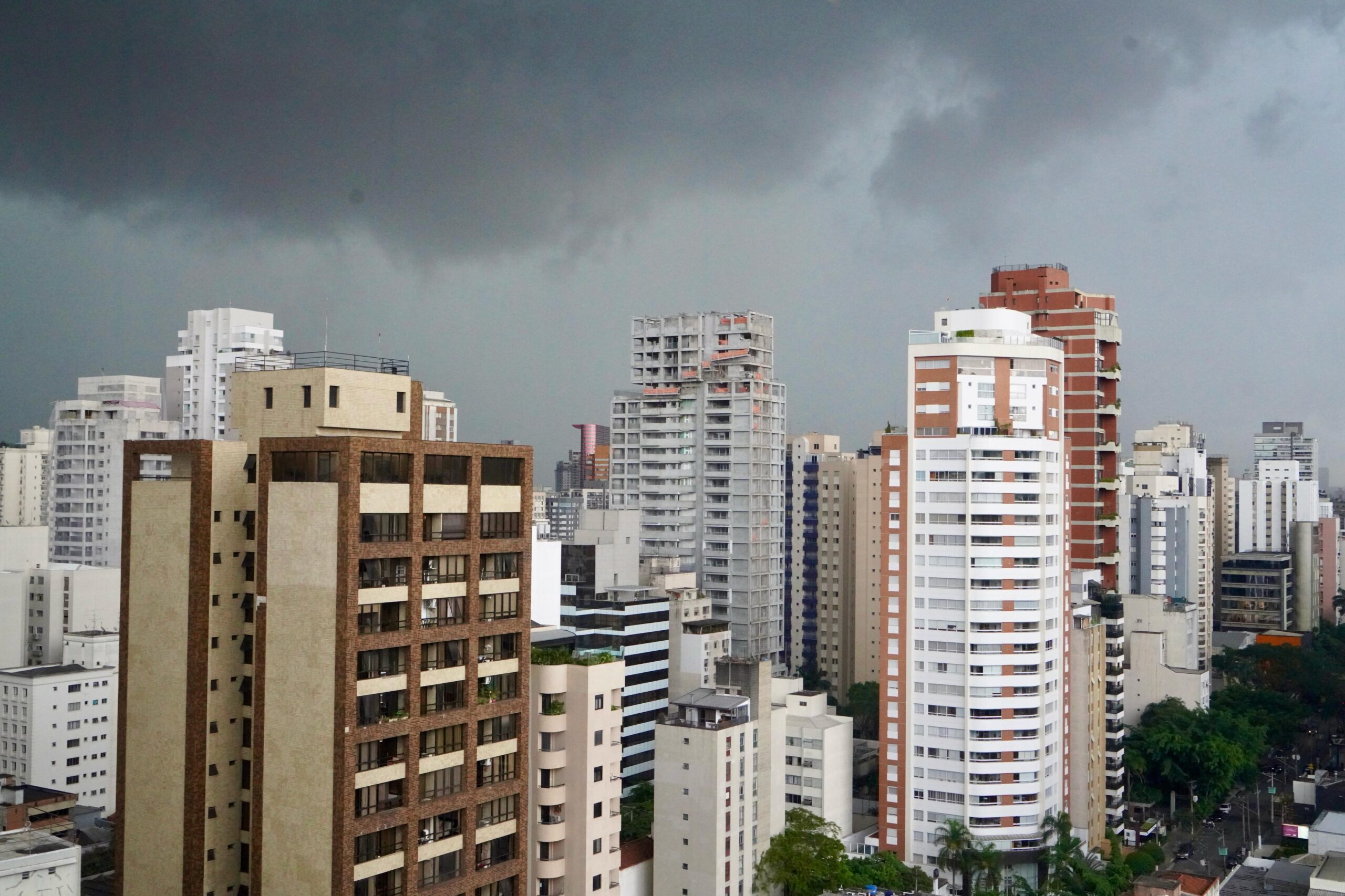 ESTADO DE SÃO PAULO ENTRA EM ALERTA PARA CHUVAS FORTES NESTA SEXTA-FEIRA (30)