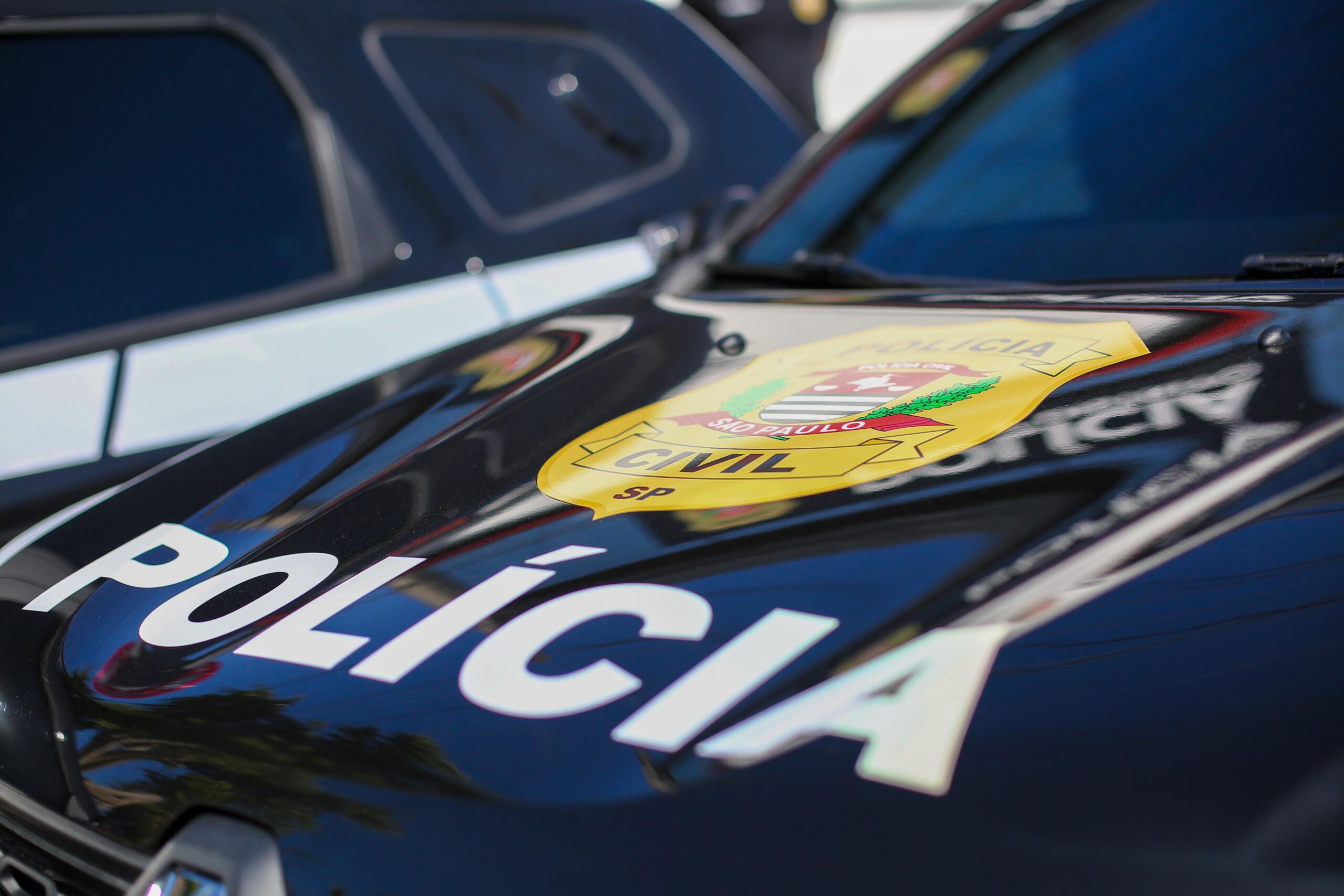 MULHER É PRESA COM PEÇAS DE MOTOS FURTADAS NO BOM RETIRO, EM SÃO PAULO