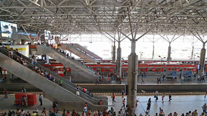 ESTAÇÃO BRÁS RECEBE AÇÃO DE SAÚDE PARA PREVENÇÃO AO HIV E ISTs NESTA QUINTA-FEIRA