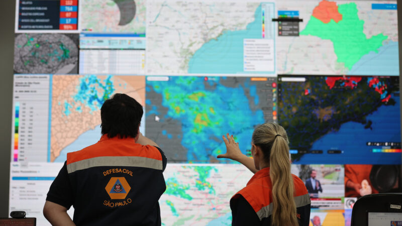 DEFESA CIVIL MOBILIZA GABINETE DE CRISE E RODOVIAS SEGUEM INTERDITADAS NO LITORAL DE SP