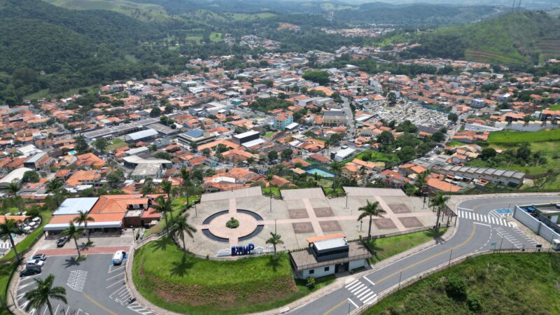 PREFEITURA DE GUARAREMA ORIENTA COMERCIANTES SOBRE SEGURANÇA CONTRA INCÊNDIOS
