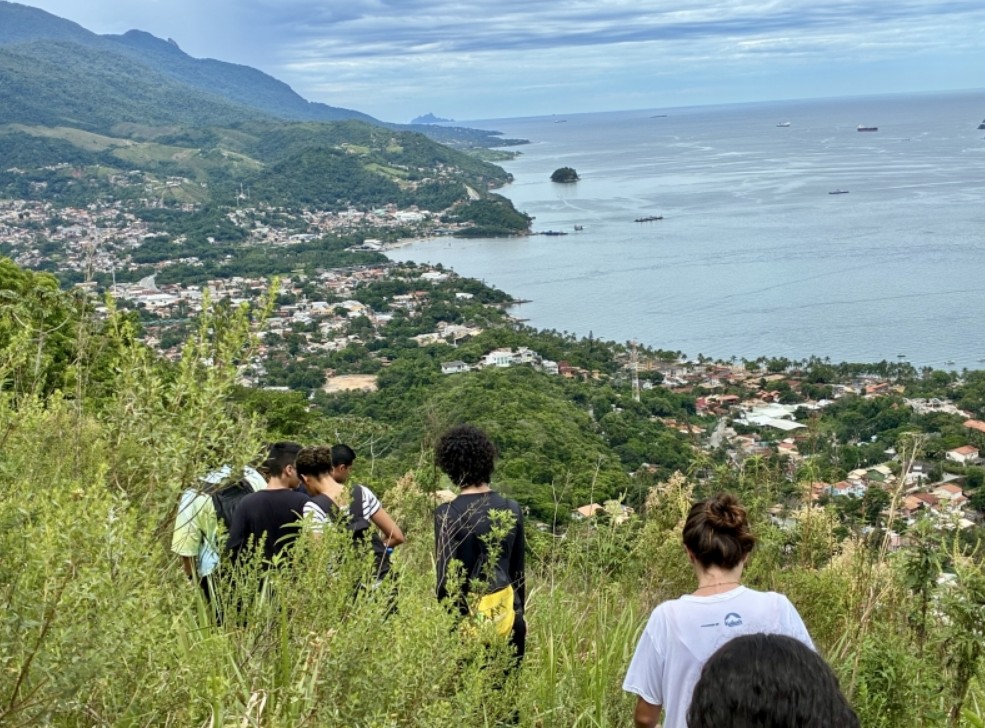 ILHABELA RECEBE EXPEDIÇÃO PEDAGÓGICA AMBIENTAL COM ADOLESCENTES DE IGUAPE
