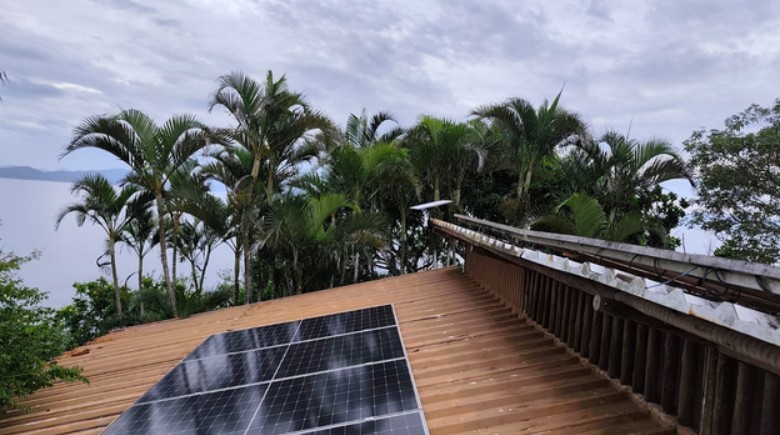 ILHABELA LEVA INTERNET VIA SATÉLITE STARLINK A ESCOLAS DE COMUNIDADES TRADICIONAIS