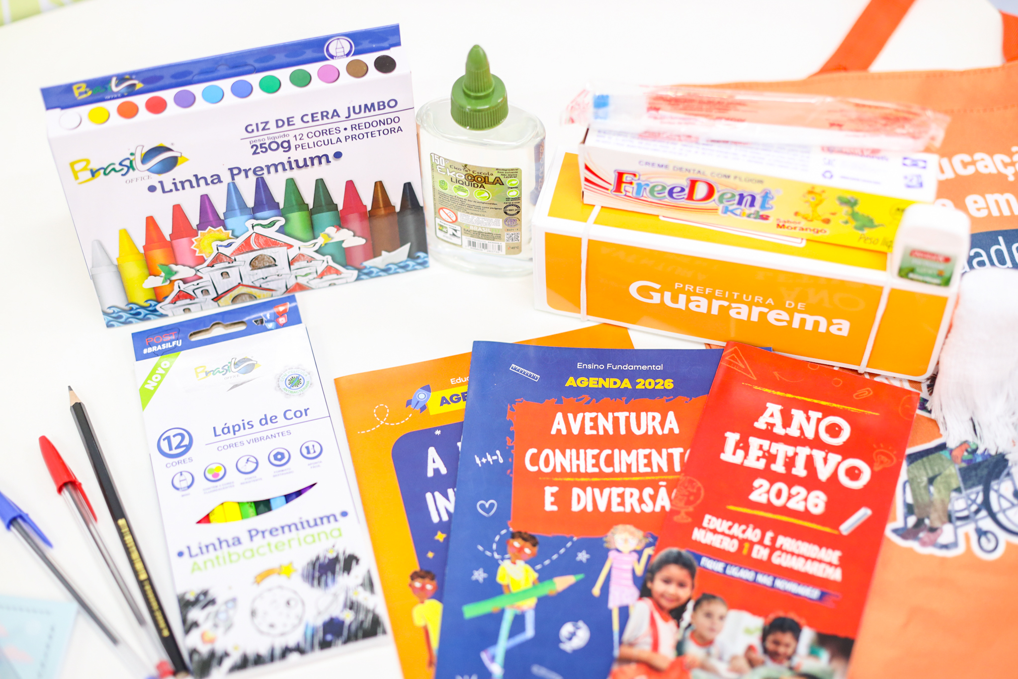 GUARAREMA INICIA ANO LETIVO COM ENTREGA DE KITS ESCOLARES, UNIFORMES E MATERIAL DIDÁTICO A MAIS DE 3,6 MIL ALUNOS