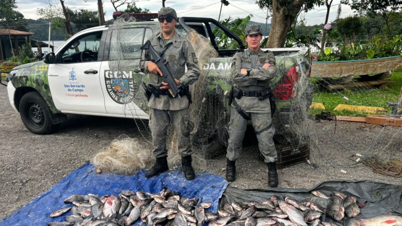 GCM AMBIENTAL DE SÃO BERNARDO APREENDE 55 QUILOS DE PEIXE E 500 METROS DE REDES EM AÇÃO CONTRA PESCA PREDATÓRIA NA BILLINGS
