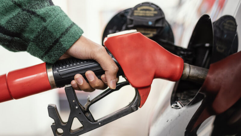 LEI GARANTE DIREITO DE INSTALAÇÃO DE CARREGADOR PARA VEÍCULO ELÉTRICO EM CONDOMÍNIOS DE SP