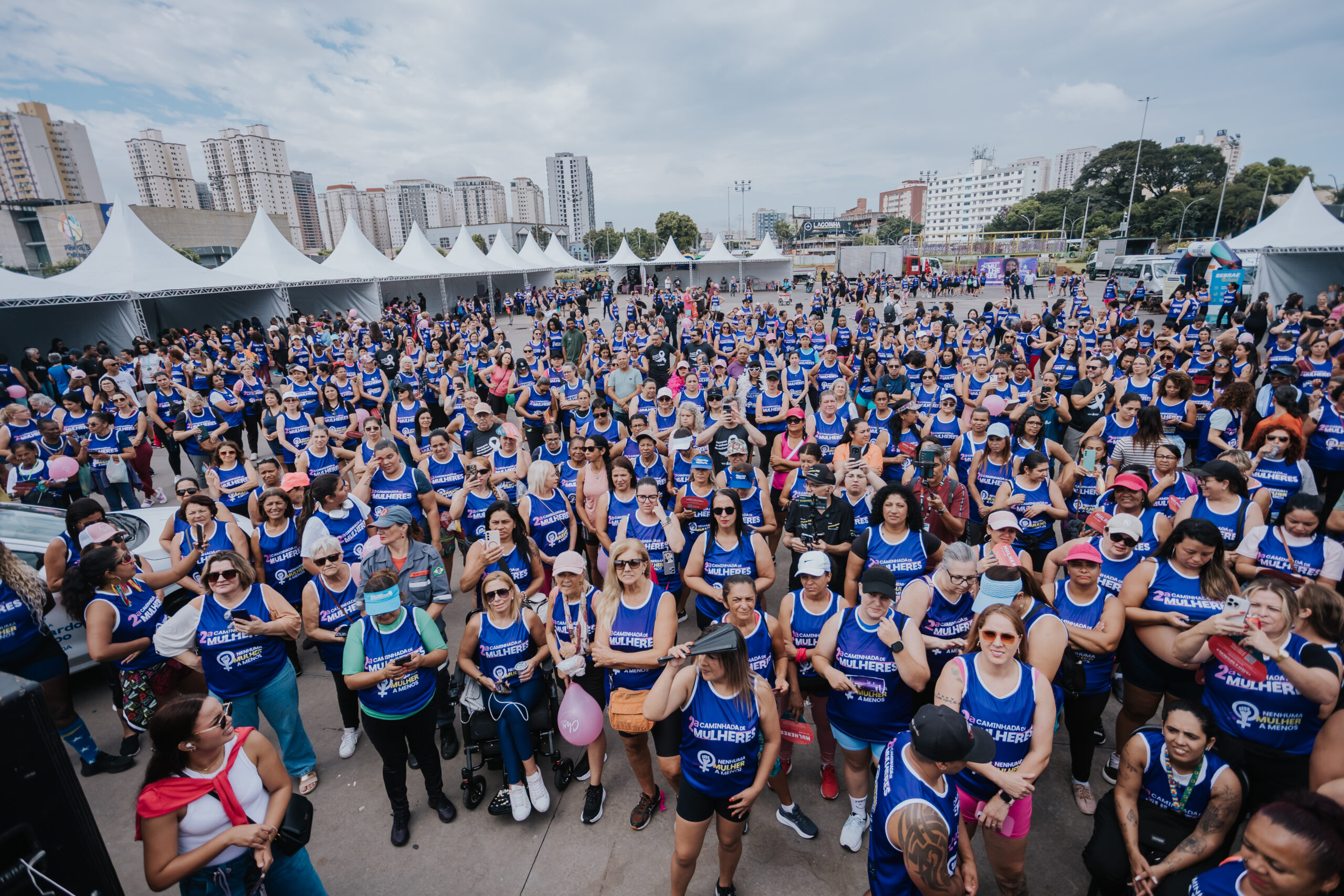 MAIS DE 3 MIL PESSOAS PARTICIPAM DA 2ª CAMINHADA DA MULHER EM SÃO BERNARDO