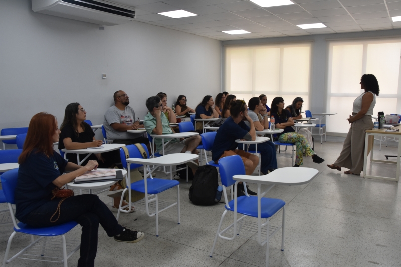 ILHABELA PROMOVE FORMAÇÃO PARA COMBATER BULLYING E MELHORAR CLIMA ESCOLAR