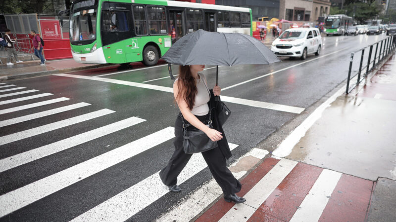 CALOR E CHANCE DE PANCADAS DE CHUVA MARCAM A SEXTA-FEIRA EM SÃO PAULO