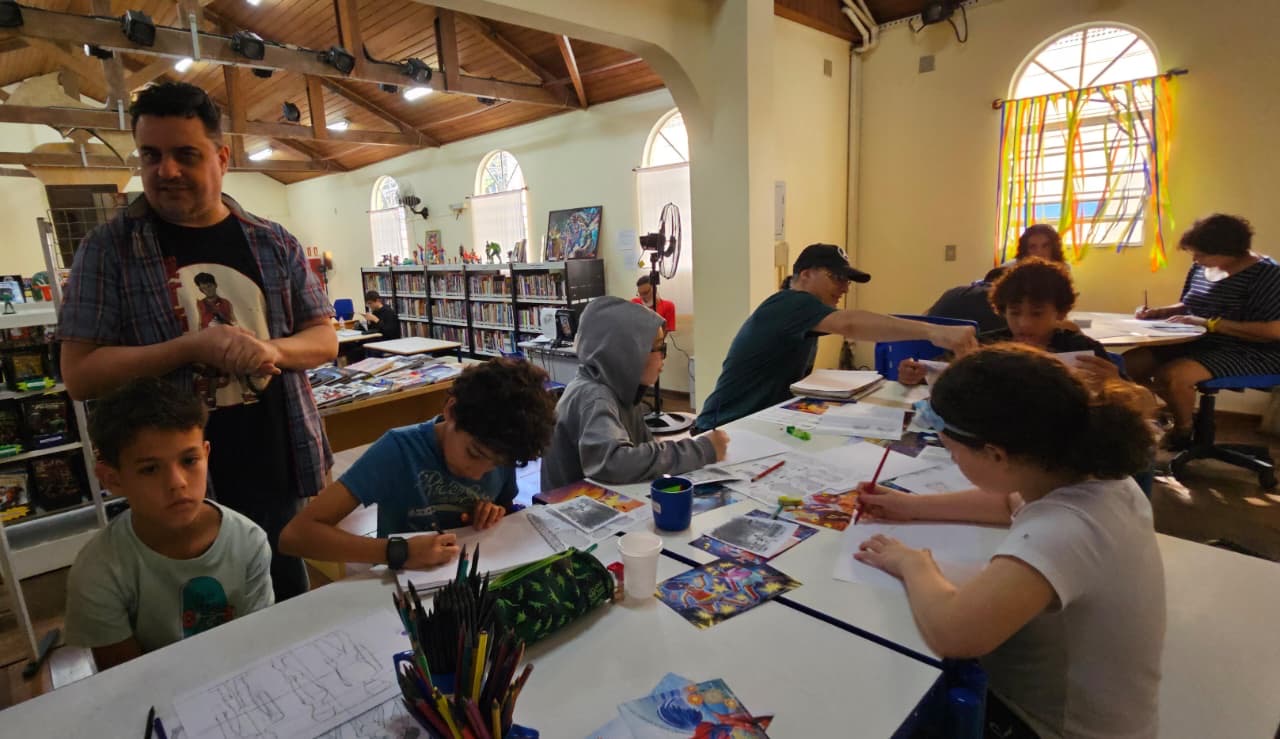 GIBITECA MUNICIPAL DE SÃO BERNARDO COMPLETA UM ANO COM ACERVO DE 17 MIL TÍTULOS