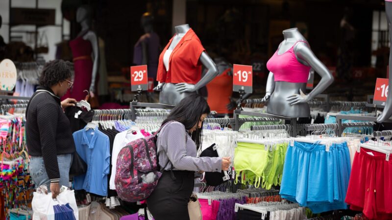 ESPECIALISTAS ALERTAM PARA RISCOS DE GOLPES E RECEPTAÇÃO DURANTE O MÊS DO CONSUMIDOR