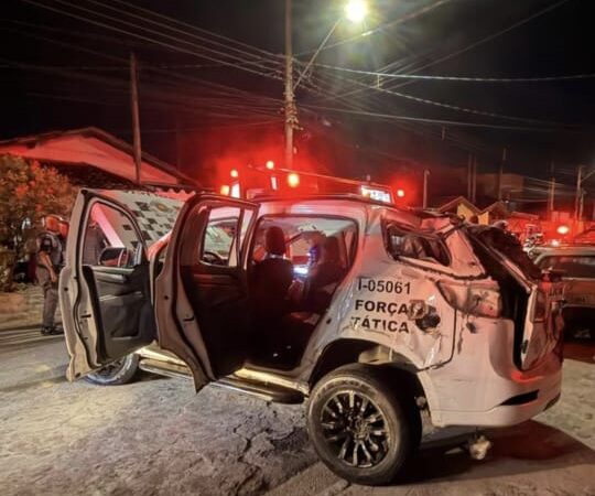 CABO DA PM MORRE APÓS VIATURA CAPOTAR DURANTE PERSEGUIÇÃO EM TAUBATÉ