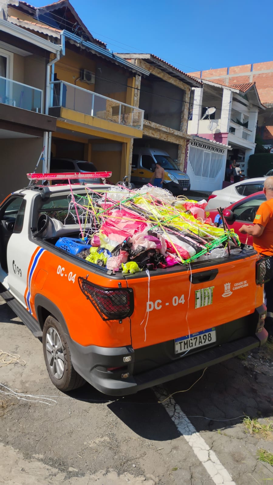 BALÃO CAI EM IMÓVEL E PROVOCA INCÊNDIO EM CARAPICUÍBA