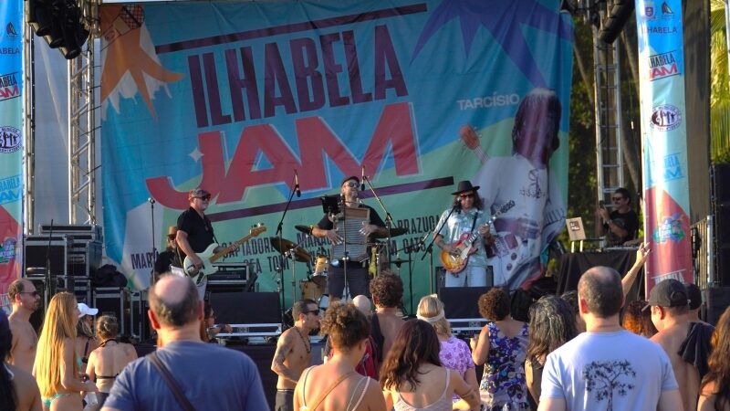 ILHABELA JAM REÚNE MÚSICOS E MOVIMENTA A PRAIA DO PEREQUÊ EM DOIS DIAS DE PROGRAMAÇÃO