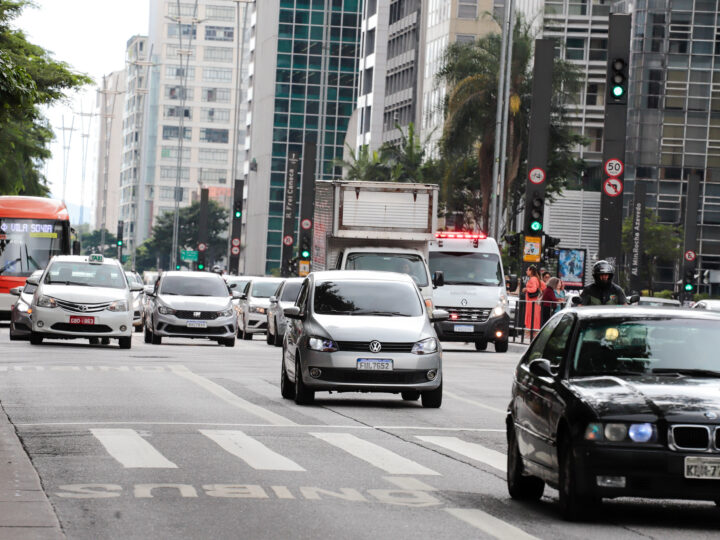 TEMPO FIRME PREDOMINA EM SP NESTA TERÇA, COM CALOR À TARDE E BAIXA UMIDADE
