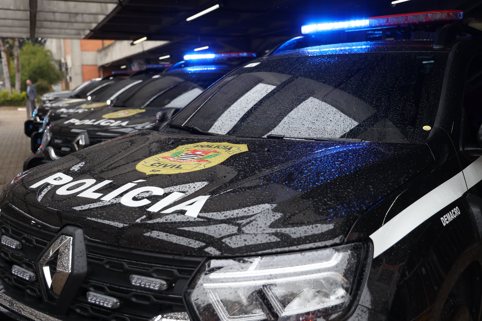 POLÍCIA CIVIL PRENDE SUSPEITOS DE ESTELIONATO ELETRÔNICO EM OPERAÇÃO INTERESTADUAL