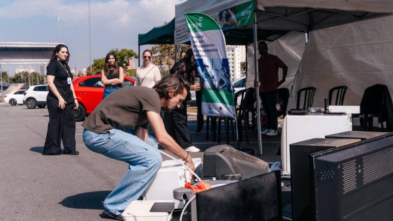 SÃO BERNARDO REALIZA DRIVE-THRU PARA DESCARTE DE ELETRÔNICOS E ELETRODOMÉSTICOS