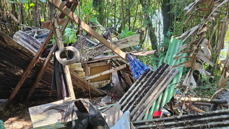 GCM DEMOLE RANCHO CLANDESTINO USADO PARA PESCA PREDATÓRIA NA REPRESA BILLINGS