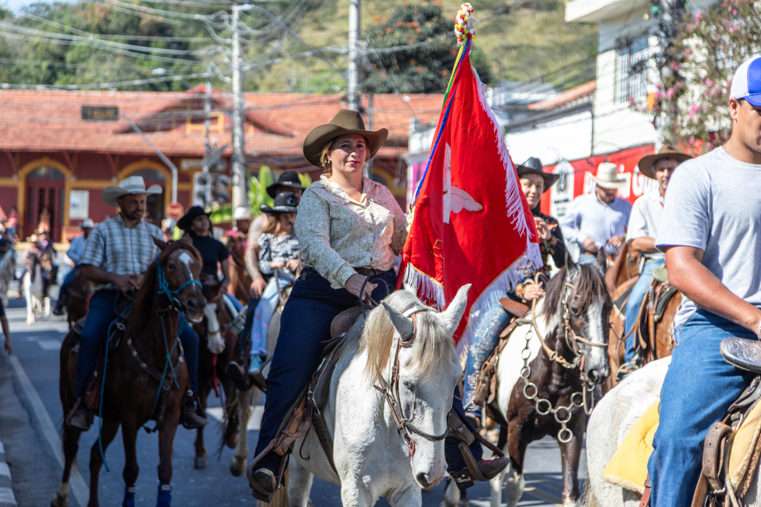 GUARAREMA RECEBE FESTA DO DIVINO ESPÍRITO SANTO 2026 A PARTIR DE SEXTA-FEIRA