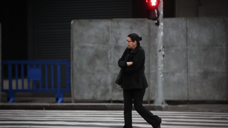 MASSA DE AR FRIO MANTÉM TEMPO ESTÁVEL E MANHÃS GELADAS EM SP NESTA QUARTA-FEIRA