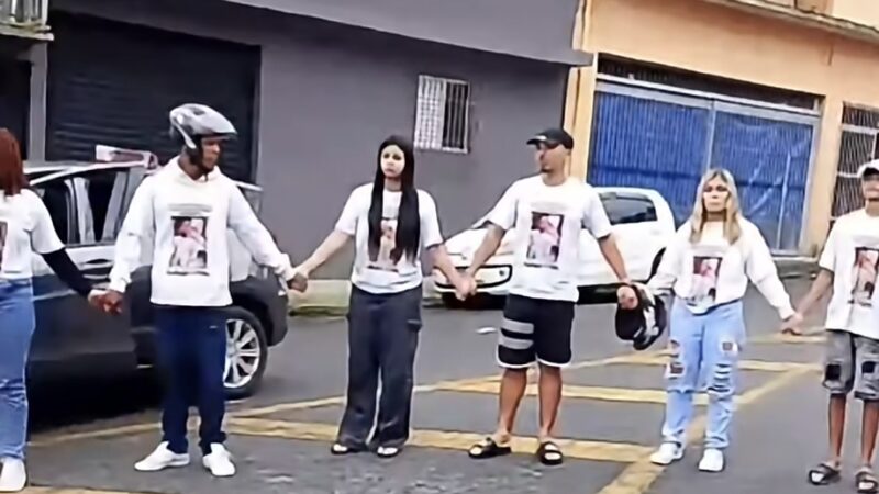 PASSEATA EM MEMÓRIA DE JOVEM MORTO NA IMIGRANTES REÚNE AMIGOS E FAMILIARES