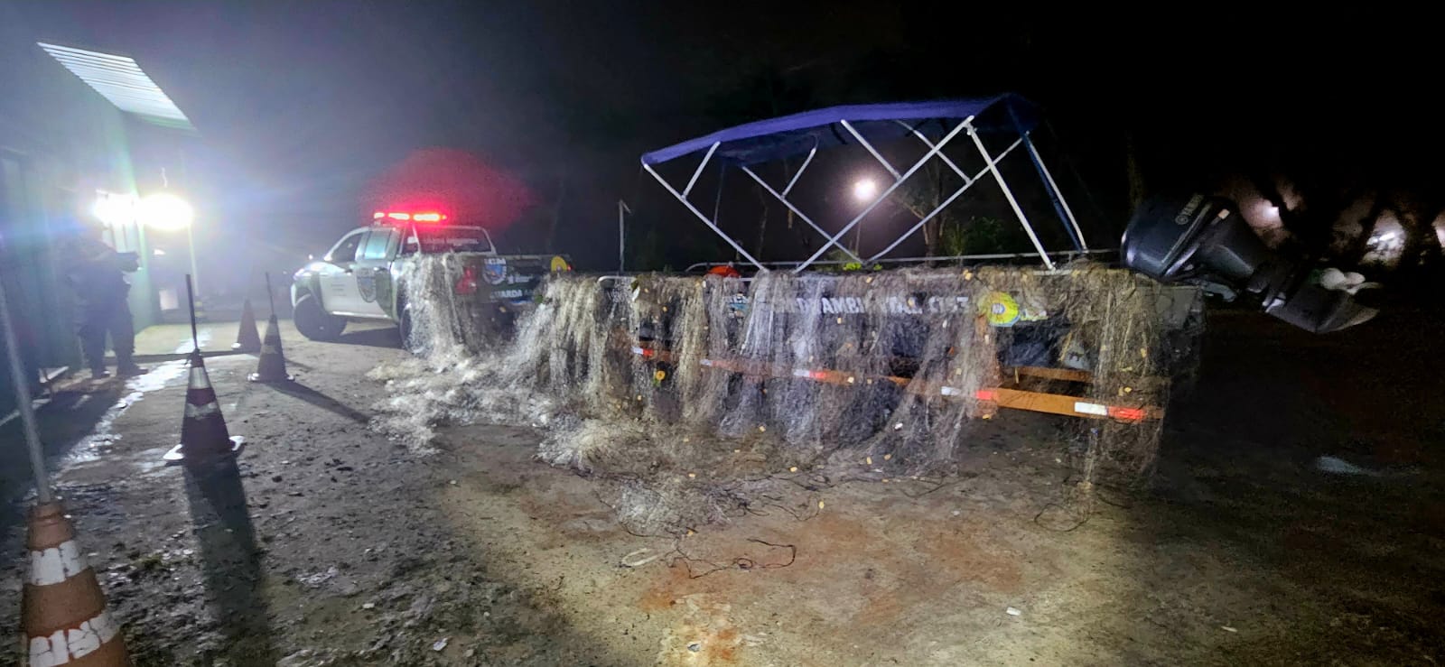 GUARDA AMBIENTAL APREENDE 570 METROS DE REDES DE PESCA IRREGULARES NA BILLINGS EM SÃO BERNARDO