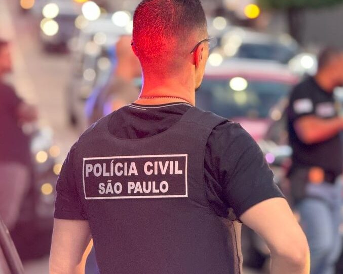 MULHER É INVESTIGADA POR GRAVAR VÍDEOS DE MAUS-TRATOS A ANIMAIS NA REGIÃO CENTRAL DE SP
