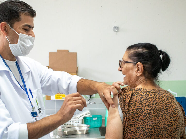 VACINAÇÃO CONTRA A GRIPE É AMPLIADA PARA TODA A POPULAÇÃO EM GUARAREMA