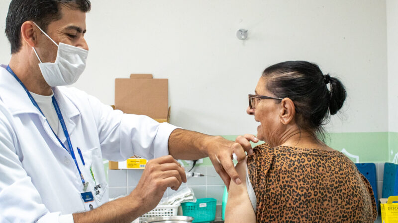 VACINAÇÃO CONTRA A GRIPE É AMPLIADA PARA TODA A POPULAÇÃO EM GUARAREMA