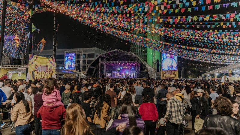 ARRAIÁ DO PAÇO TERÁ SHOWS DE PÉRICLES, CÉSAR MENOTTI & FABIANO, MANEVA E ENTRADA SOLIDÁRIA EM SÃO BERNARDO