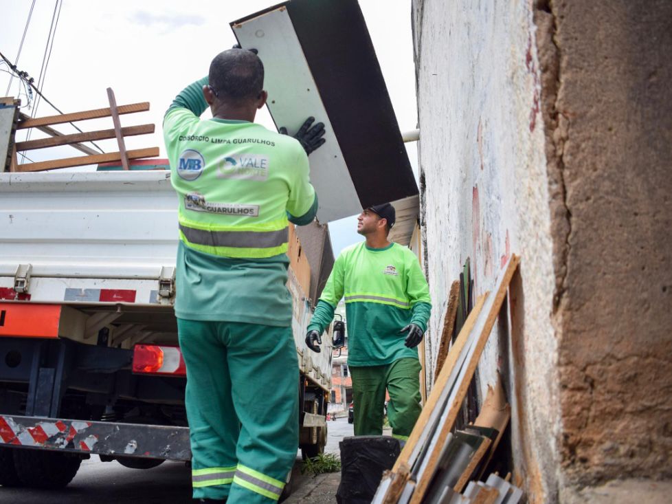 OPERAÇÃO CATA-TRALHA ATENDE NOVOS BAIRROS DE GUARULHOS NESTE FIM DE SEMANA