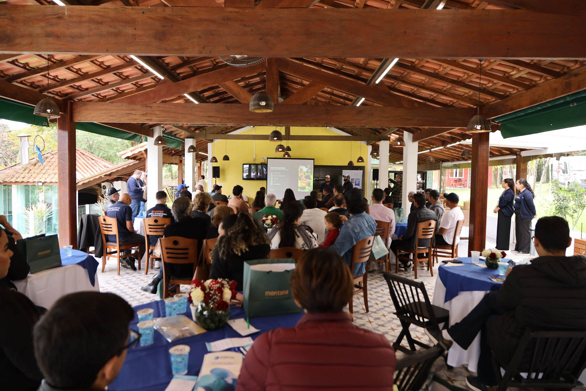 GUARAREMA PROMOVE ENCONTRO DO PAE PARA FORTALECER O SETOR DA CONSTRUÇÃO CIVIL