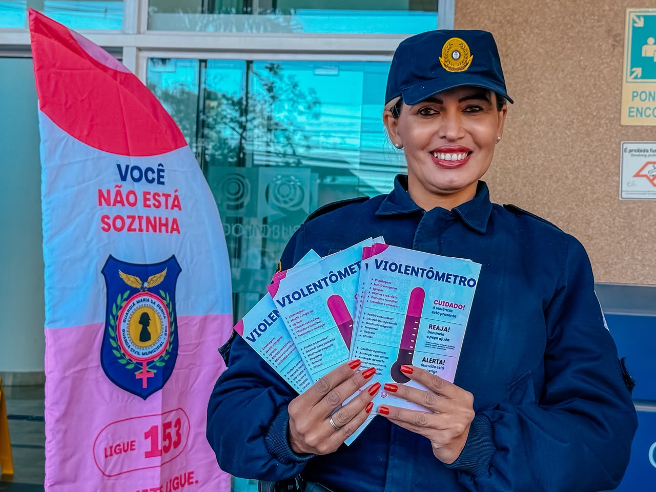 GCM LEVA AÇÃO DE COMBATE À VIOLÊNCIA CONTRA A MULHER AO DOMO BUSINESS, EM SÃO BERNARDO