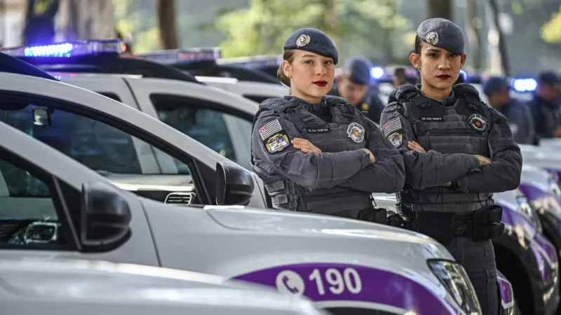 MULHERES CONTAM COM ESPAÇOS DE ACOLHIMENTO E CANAIS DE DENÚNCIA NO TRANSPORTE PÚBLICO DE SÃO PAULO