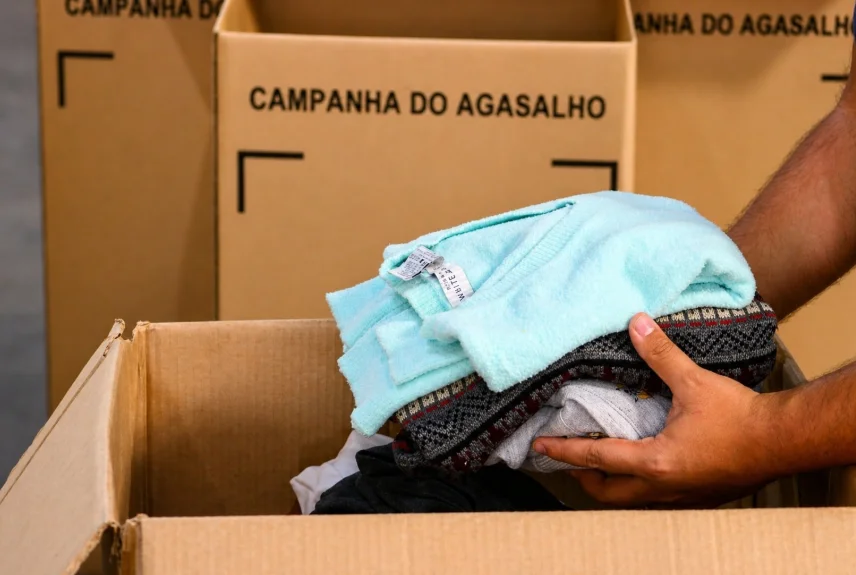 CAMPANHA DO AGASALHO 2026 REFORÇA ARRECADAÇÃO DE ROUPAS E COBERTORES PARA PESSOAS EM SITUAÇÃO DE VULNERABILIDADE